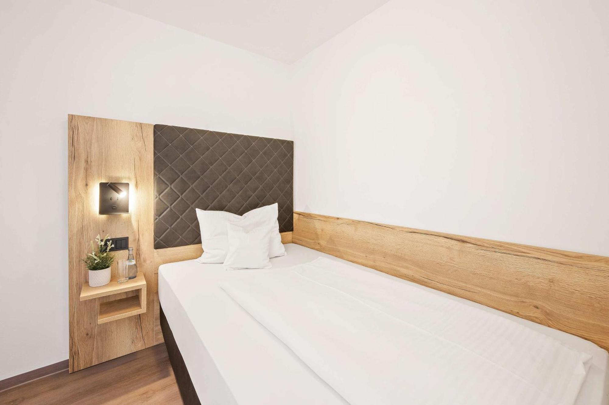 Best Western Hotel Favorit Ludwigsbourg Extérieur photo